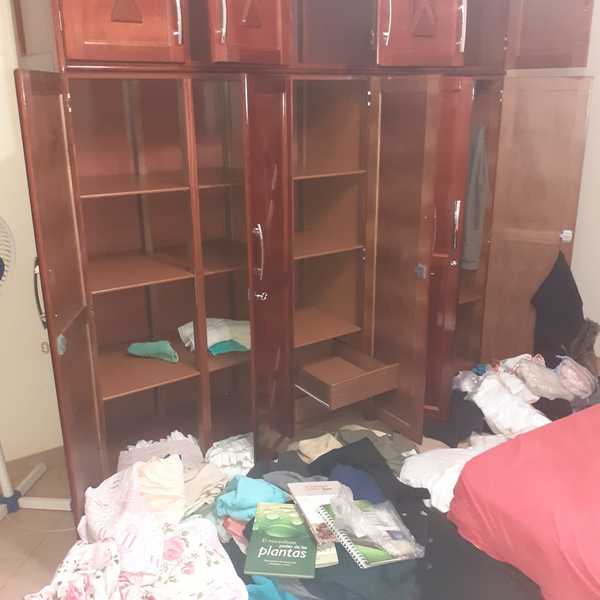 TRES DELINCUENTES ASALTAN VIVIENDA EN ALTO VERÁ - Itapúa Noticias