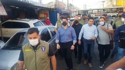 Pedido de Nenecho a nuevo director: “Necesito que me ayudes con el Mercado 4, es un quilombo” - Nacionales - ABC Color