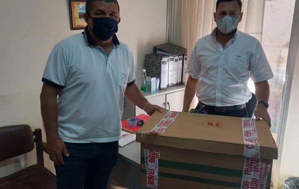 Computadoras llegan a más instituciones educativas de Caazapá - Noticiero Paraguay