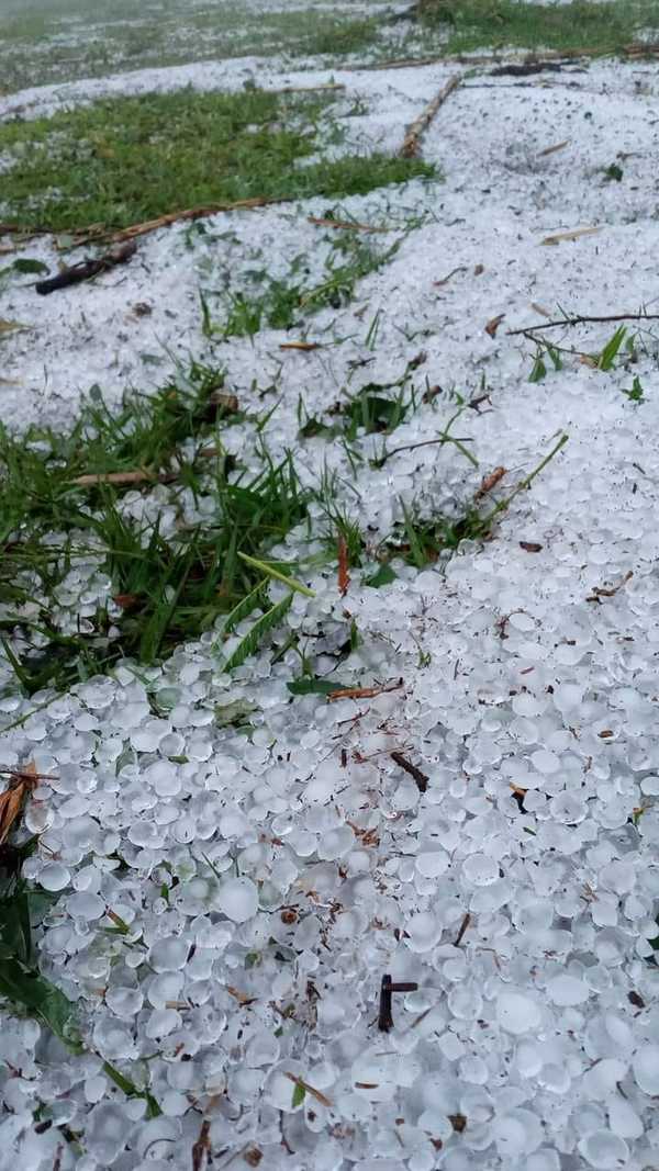 TORMENTA CON GRANIZO CAUSÓ DESTROZOS DURANTE LA MADRUGADA - La Voz del Norte
