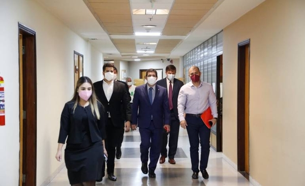 Diario HOY | “Vamos a enfrentarnos a ellos”, dice Velázquez sobre Honor Colorado