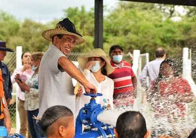 Indígenas del Chaco celebran con júbilo llegada del agua potable a sus comunidades - .::Agencia IP::.