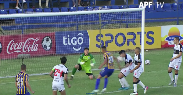El análisis de las jugadas polémicas en la goleada de Olimpia ante Luque