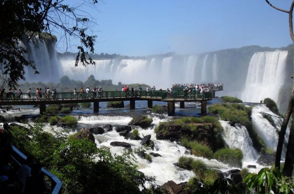 Mañana, residentes de Foz y CDE podrán visitar las Cataratas sin costo - La Clave