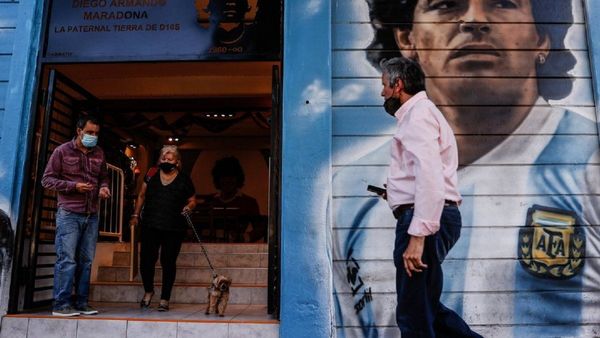 Un libro abordará las múltiples aristas del mito de Maradona