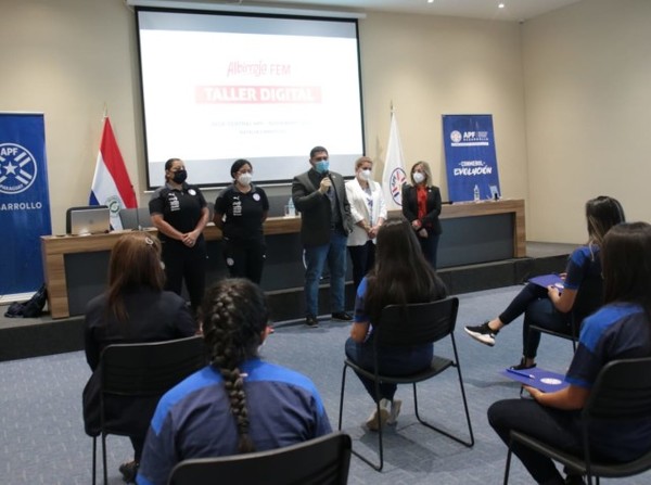 Taller Digital para la Albirroja Femenina Sub 17 - APF