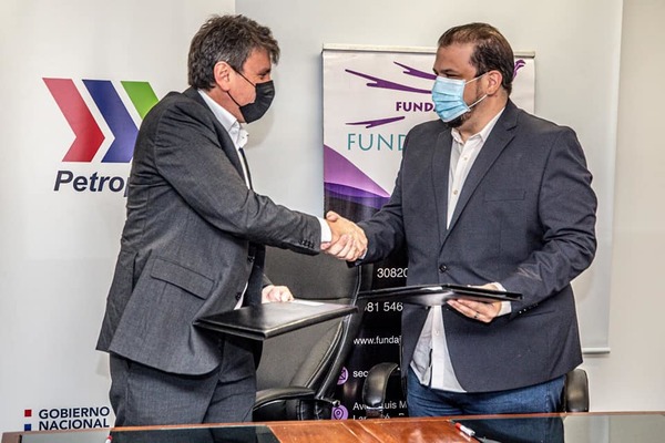 Petropar y FundaJoven firman convenio para cooperar en trabajos de prevención