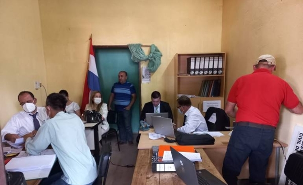 Diario HOY | María Antonia recibe a su nuevo intendente con millonaria deuda