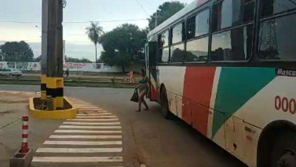 Chofer le llevó a la comisaría por no querer bajarse del micro