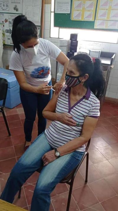 Baja afluencia en los vacunatorios de Ñeembucú - Nacionales - ABC Color