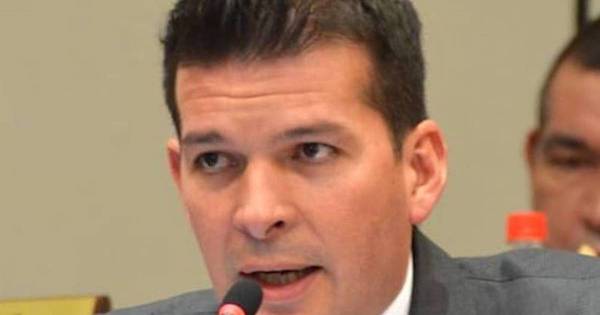 La Nación / Solicitan en Senado que dejen de pedir “peaje” para aprobar proyectos