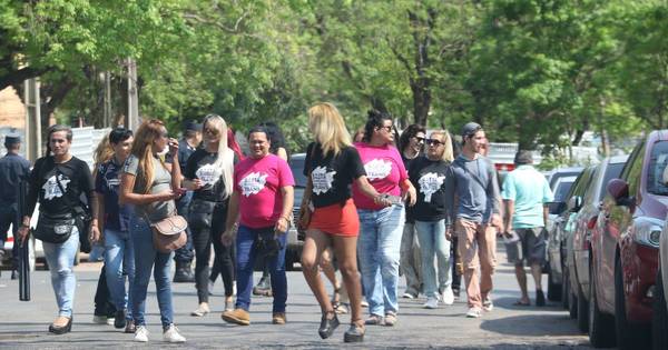 La Nación / México abre primera clínica pública para persona transexual