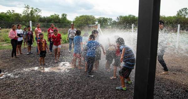 La Nación / Agua potable llega a comunidades indígenas