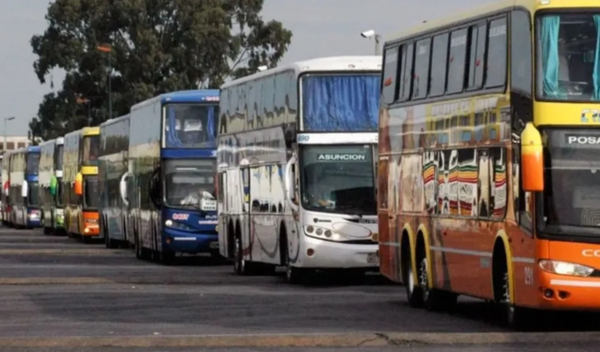 Argentina pospone inicio de viajes de buses hasta Buenos Aires