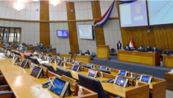 Diputados aprueban recortes a educación - El Independiente