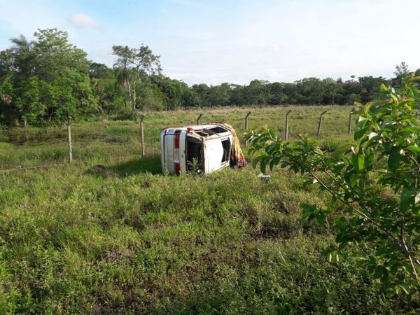 Siete heridos y un fallecido en accidente rutero en Colonia Piky