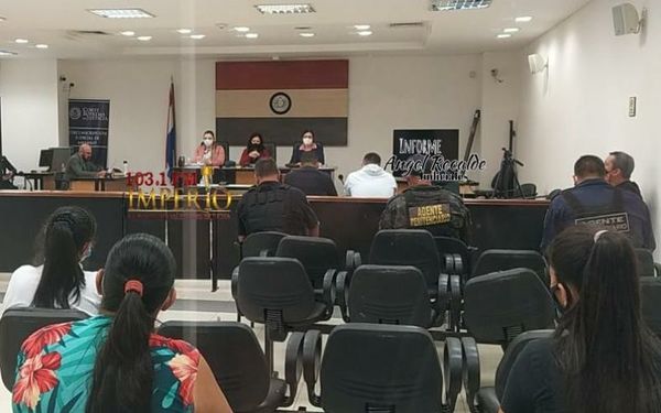 Tribunal de Sentencia condenó a dos personas por tenencia de cocaína