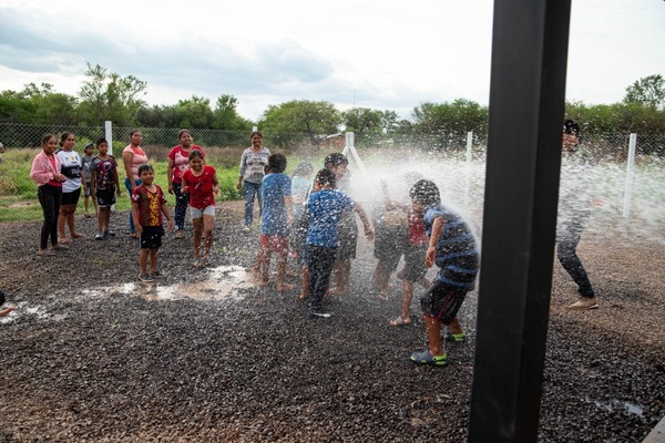 Comunidades indígenas del Chaco Central gozan de llegada agua potable