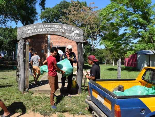 EL GOBIERNO NACIONAL ASISTE CON KITS DE ALIMENTOS A PESCADORES POR EL PERIODO DE VEDA 2021 - Itapúa Noticias