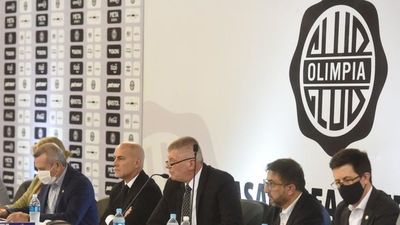 Aprueban balance pese a alta deuda