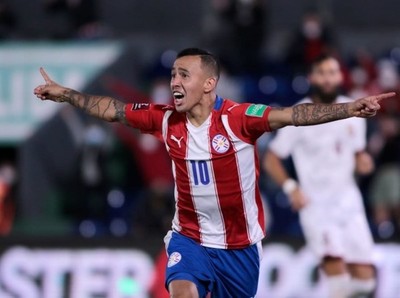 ¡Alineación confirmada de la Albirroja para enfrentar a Chile!