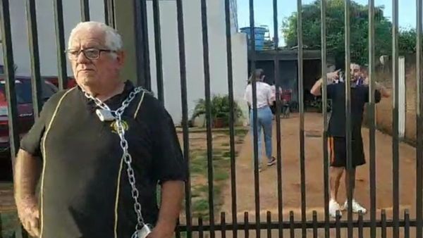 Acusa a su hijo de vender su casa y dejarlo en la calle