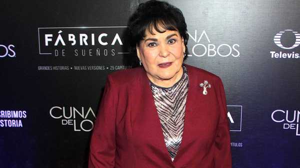 La famosa actriz y productora mexicana Carmen Salinas es hospitalizada por graves problemas de salud