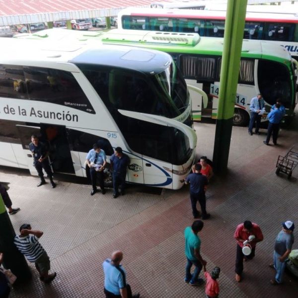 Dinatran gestiona rehabilitación del transporte internacional de pasajeros con Argentina