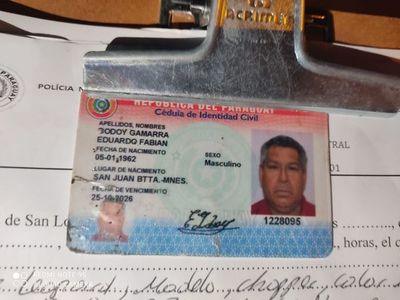 Hombre de 59 años muere al chocar su moto contra un portón - Nacionales - ABC Color