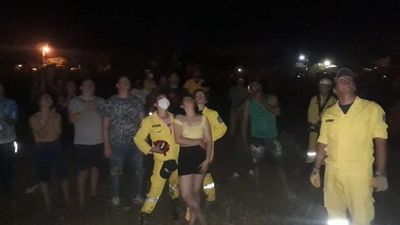 Joven sube a torre de la ANDE y deja sin luz a Alto Paraná y Caaguazú