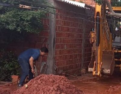 Un hombre muere tras desmoronarse la pared de un pozo