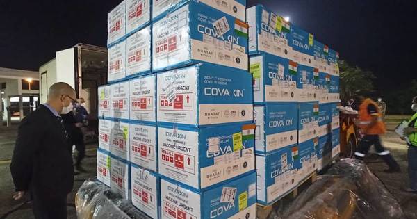La Nación / Llegaron 400.000 dosis de la vacuna india Covaxin