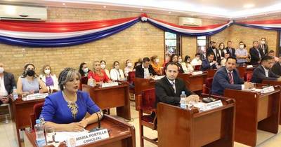 La Nación / Junta de Ciudad del Este: bancada colorada acusó a prietistas de repetir vicios de los Zacarías