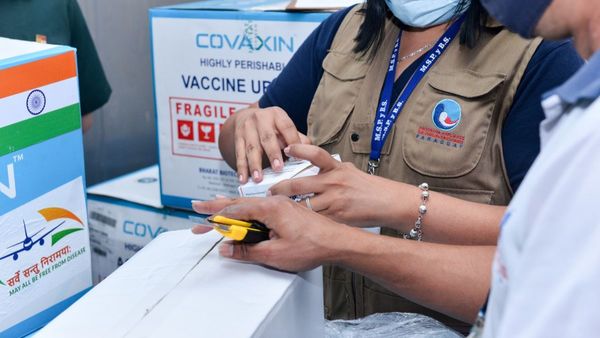 Paraguay recibe 400.000 vacunas Covaxin contra el Covid-19