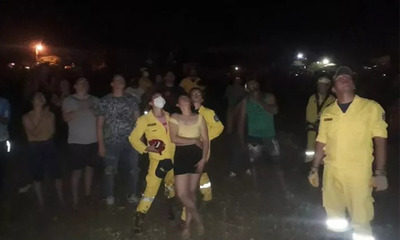 Un hombre se subió a una de las torres de transmisión de alta tensión de la ANDE y deja sin luz a Alto Paraná y Caaguazú - OviedoPress