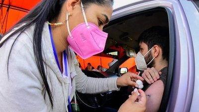 Salud da luz verde a tercera dosis para mayores de 18 años | Noticias Paraguay
