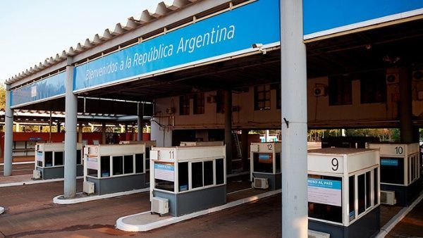 Migraciones aguarda apertura de corredores seguros por parte de Argentina
