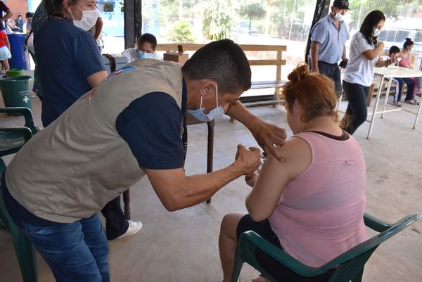 Tercera dosis para población de 18 años en adelante que completó esquema en junio - Nacionales - ABC Color