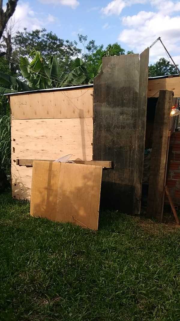 Mujer denuncia que concejal incitó a invadir su vivienda en Villa Hayes | Ñanduti