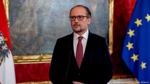 El canciller de Austria propuso un confinamiento exclusivo para los no vacunados contra el covid - ADN Digital