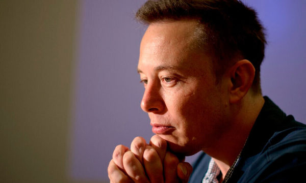 Elon Musk cumple su promesa: comienza a vender sus acciones de Tesla.