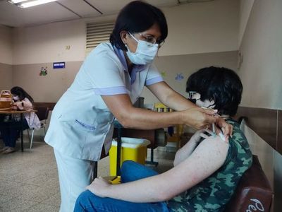 Ministerio de Trabajo insta a trabajadores a vacunarse contra el covid-19 - Nacionales - ABC Color