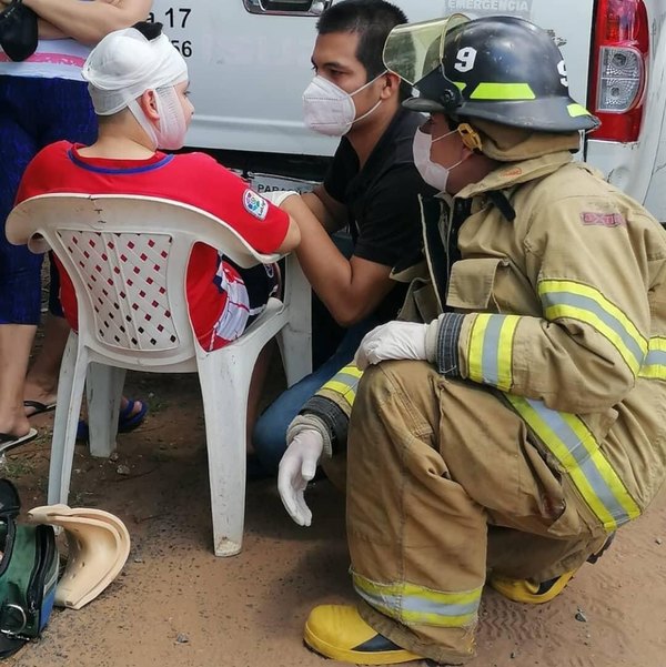 Crónica / Un mitâ'i estaba almorzando tranqui hasta que ¡se le cayó un ventilador en la cabeza!