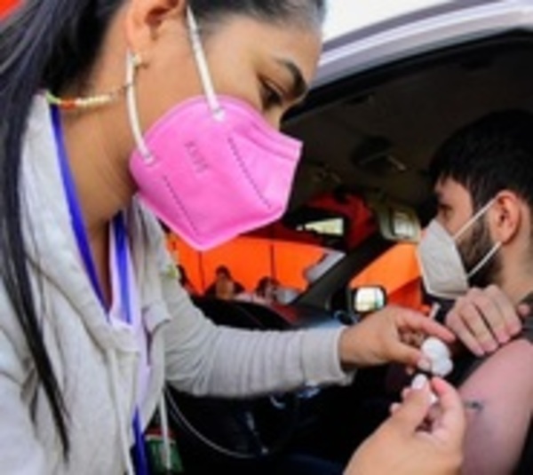 Salud habilita tercera dosis para mayores de 18 años - Paraguay.com