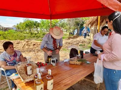 Primer “Gin Misionero” se expande al mercado nacional  - Nacionales - ABC Color