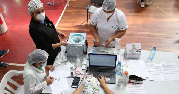 La Nación / Preocupa a Salud la baja inmunización anticovid