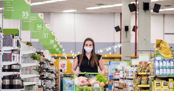 La Nación / Ventas de supermercados caen 6% pese a mejoría