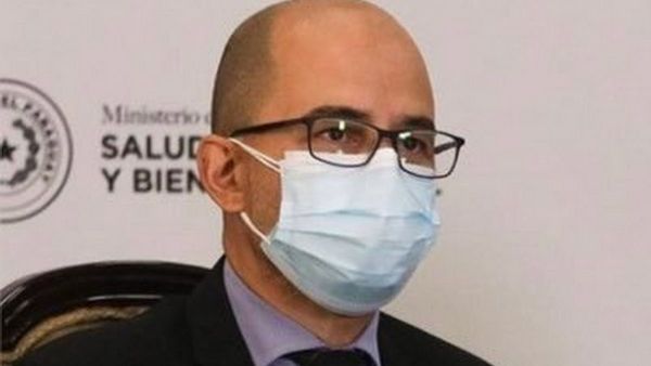 Ante otra ola, tercera dosis baja a 18 años
