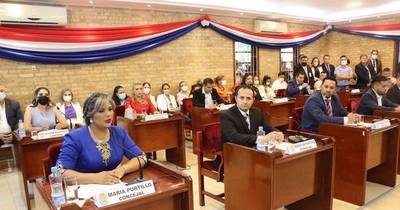 La Nación / Ediles colorados acusan a prietistas de repetir vicios