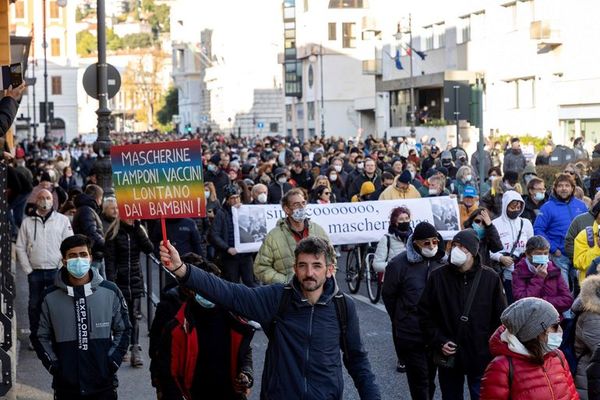 El centro de Roma, Milán y Nápoles, vetado a las protestas antivacunas - Mundo - ABC Color